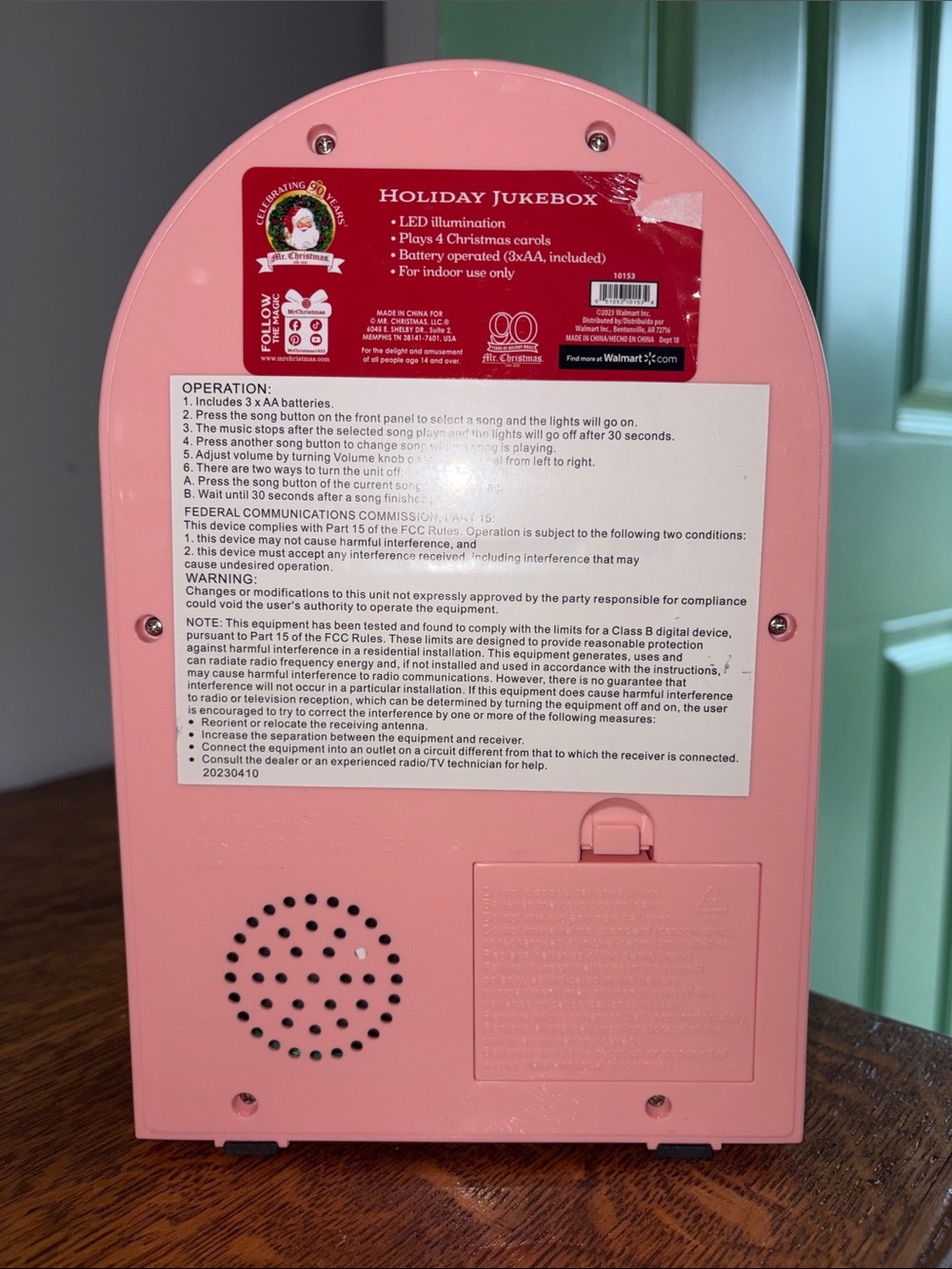 Holiday Jukebox - Plays 4 Christmas Songs - Picture 6 of 8